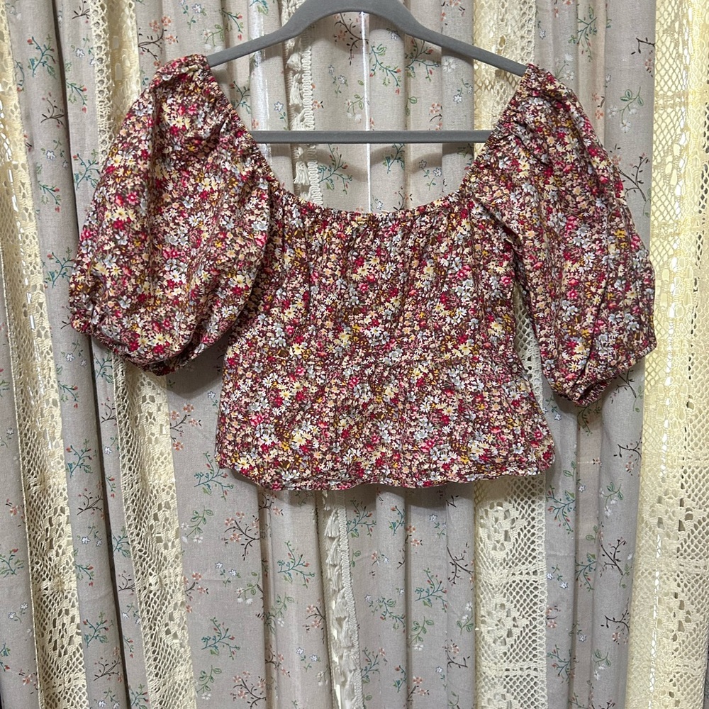 3/$30 Sim & Sam Floral Puff Sleeve Smocked Peplum Top Cottagecore 100% Cotton‎ S